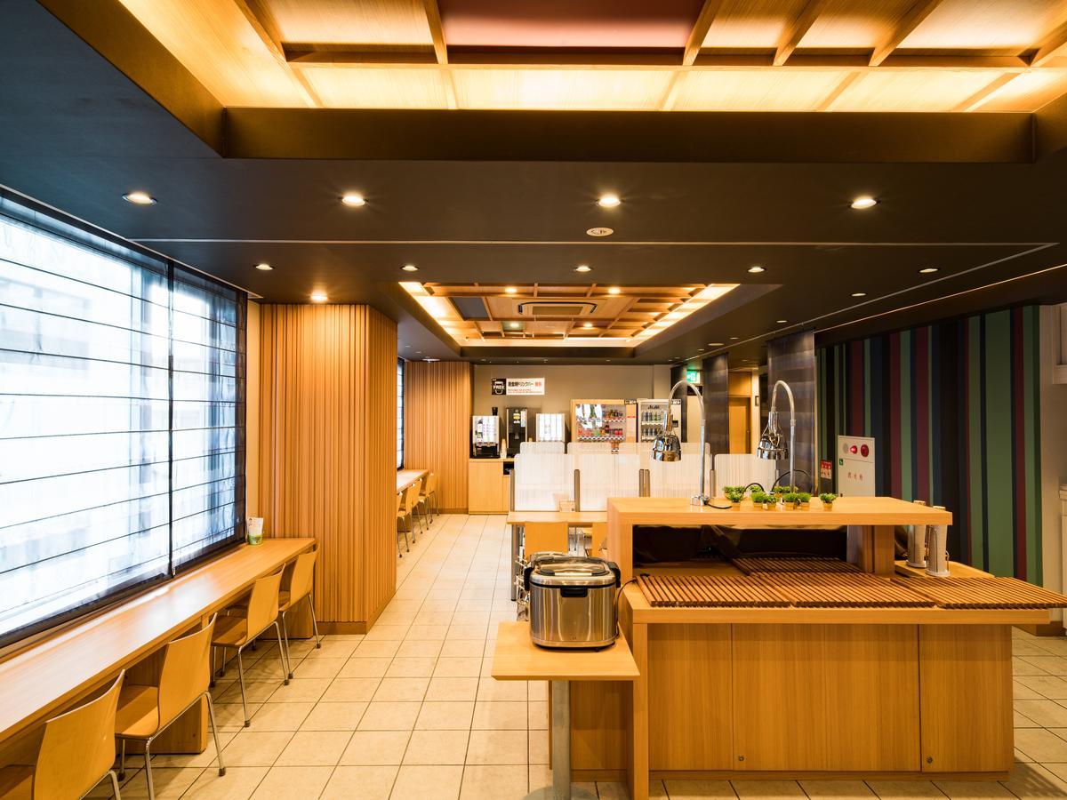 京都乌丸五条超级酒店