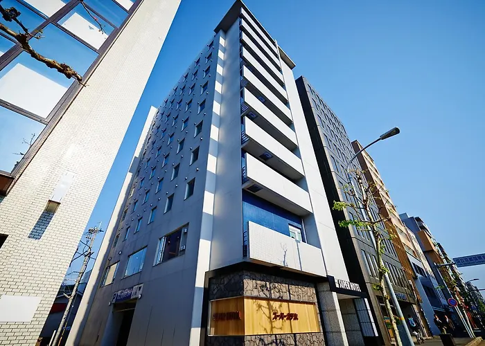 京都乌丸五条超级酒店