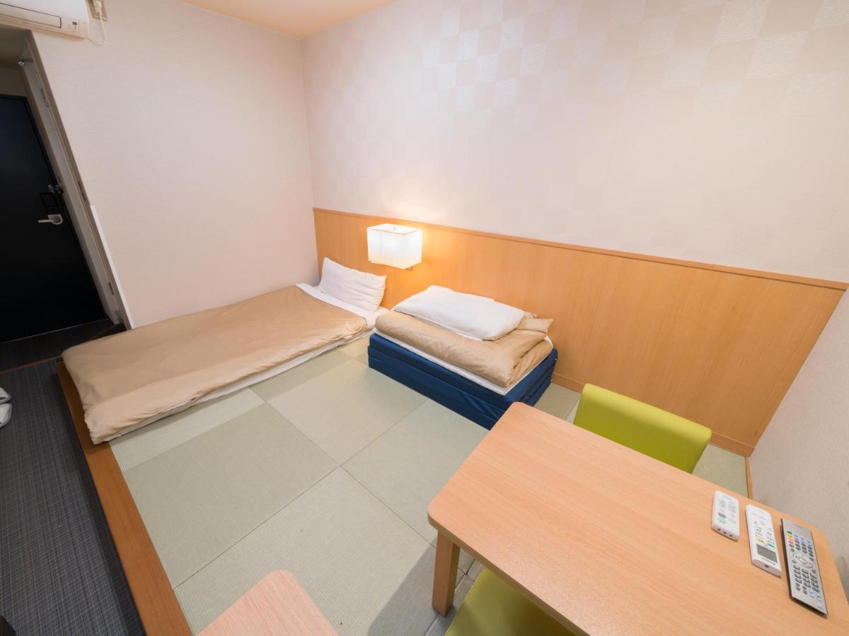 京都乌丸五条超级酒店 3*